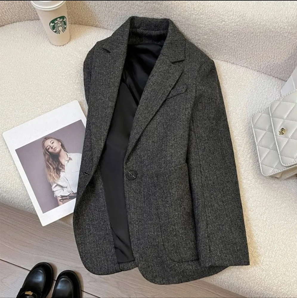 NWT UNLABELED Charcoal Tweed Blazer